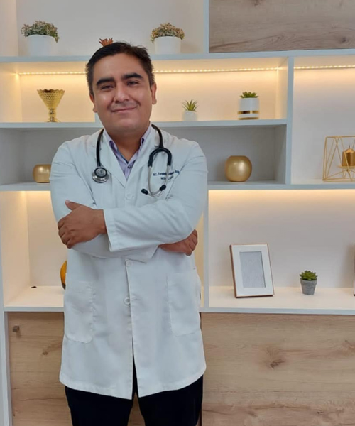 Dr. Fernando Luis Cárdenas Arana - Neumólogo en Lima, San Borja